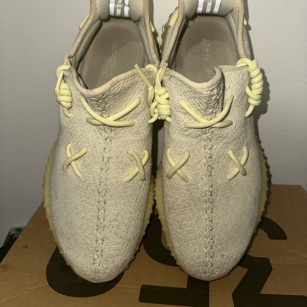 Yeezy Butter